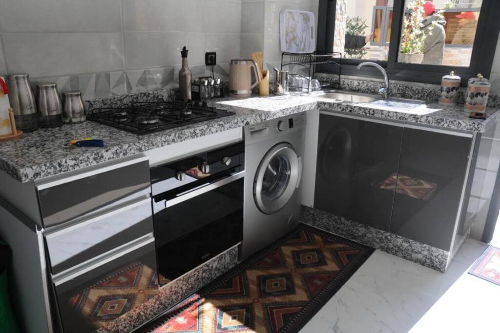 Appartement Meuble Et Bien Situe 메크네스 외부 사진