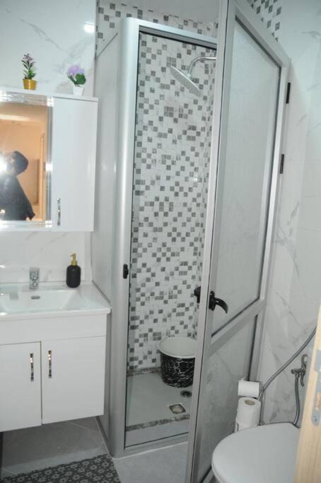 Appartement Meuble Et Bien Situe 메크네스 외부 사진